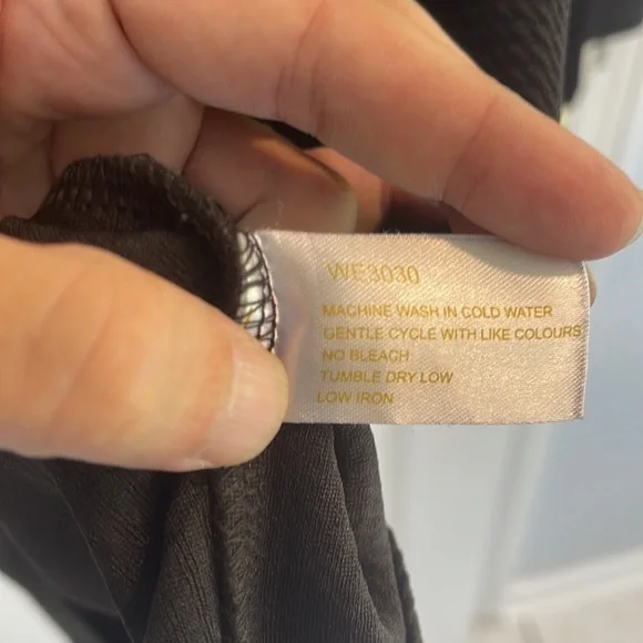 UK2LA Women’s long sleeve black dress - Picture 7 of 7